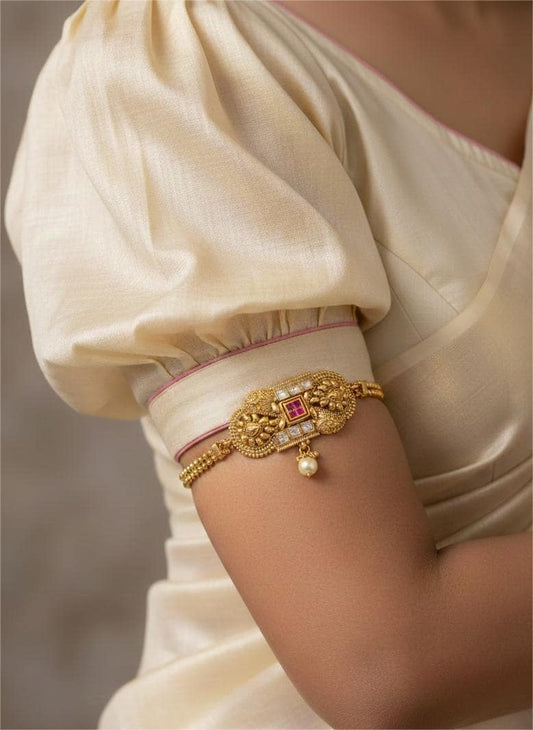 Firoza Kamakshi Bajuband