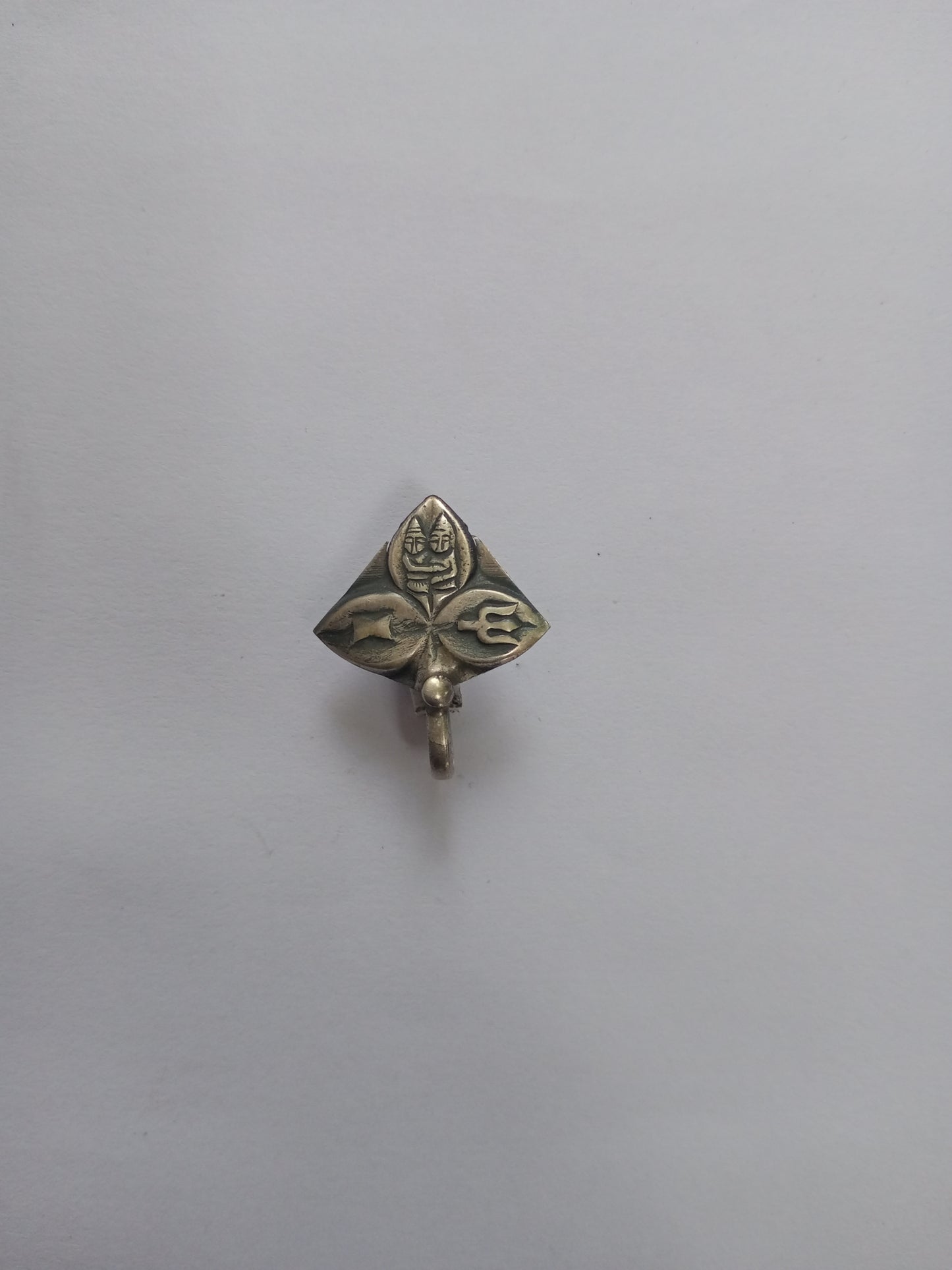 Trishakti Pure Silver Nosepin