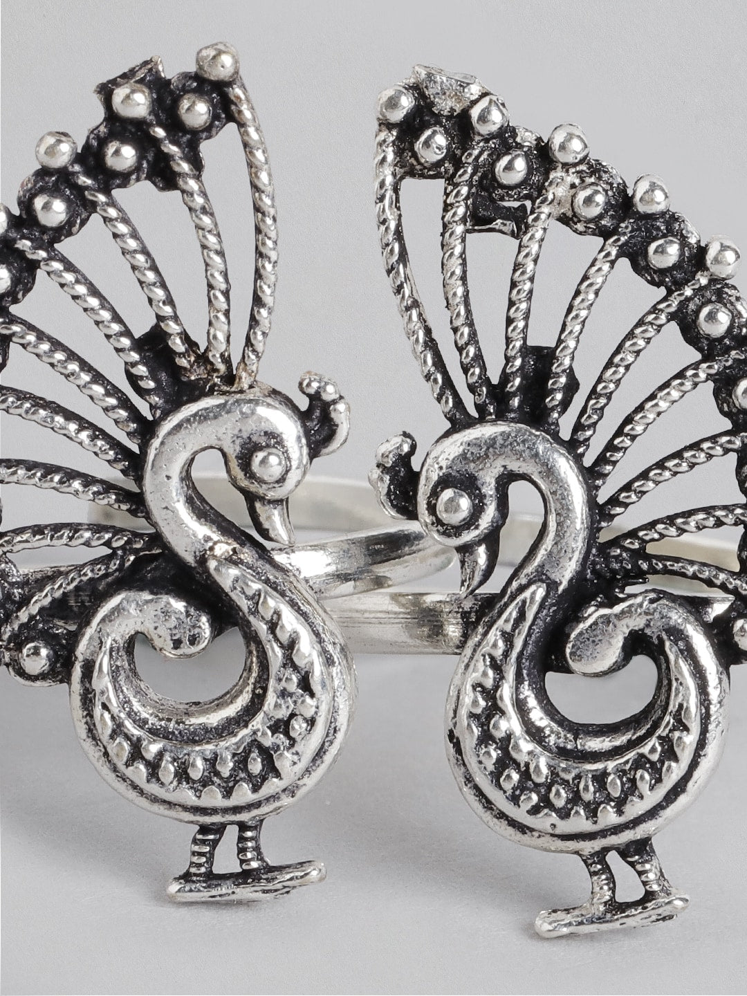 Dancing Mayura Oxidized Toe Ring