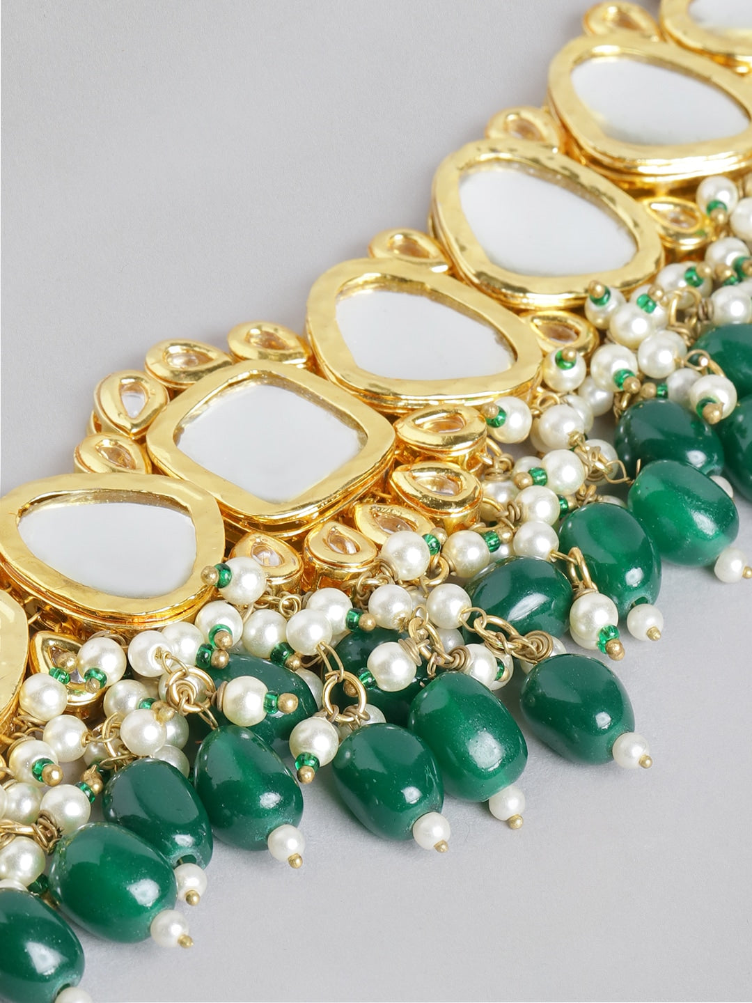 Hyderabadi Kundan Choker Set With Maangtikka