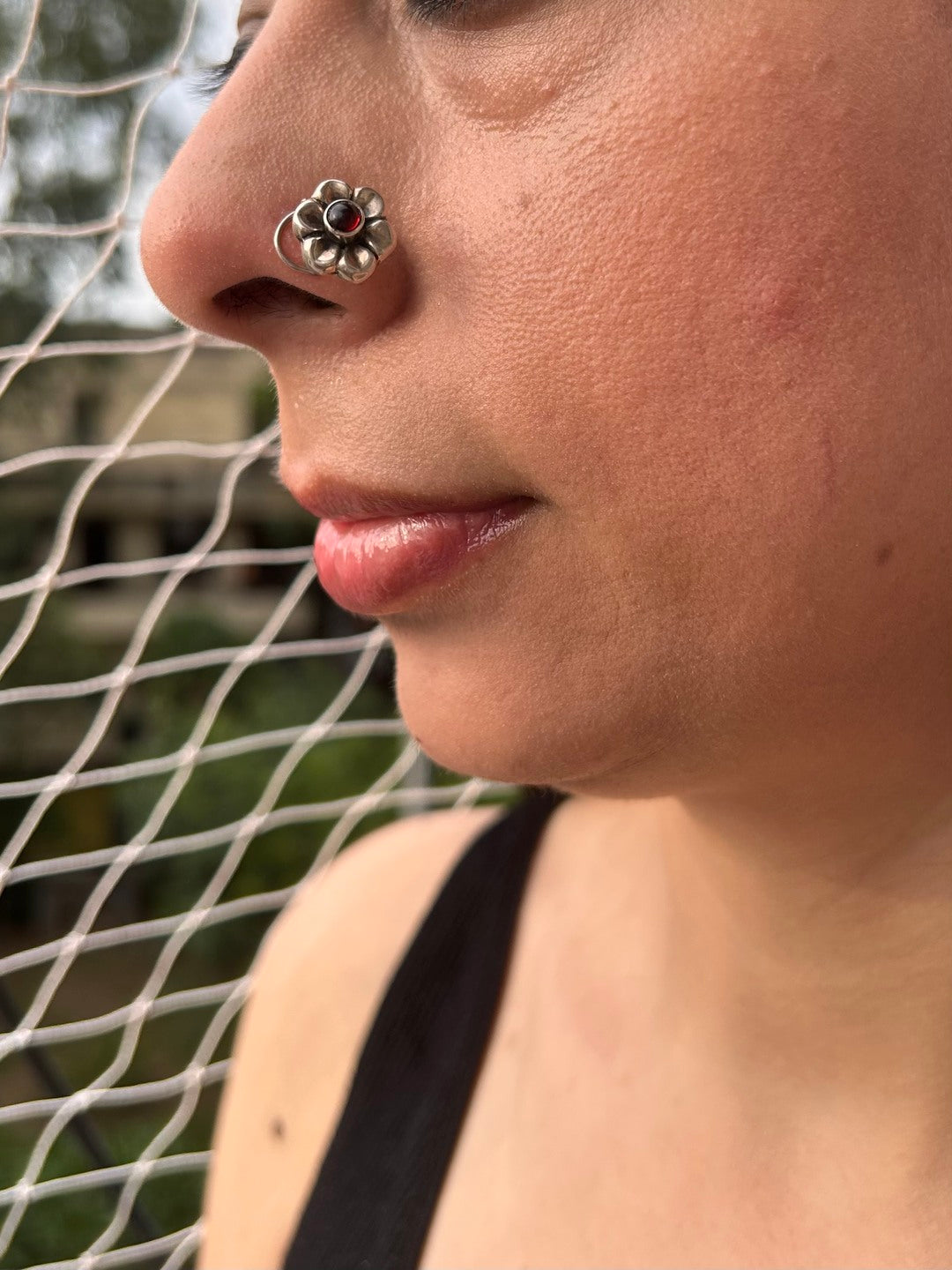 Prakashni Silver Nosepin