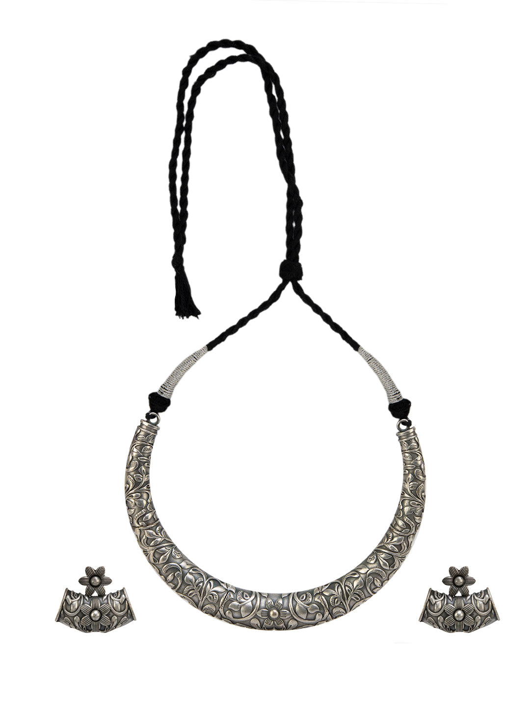 Hastkaar Tribal Hasli Necklace Set