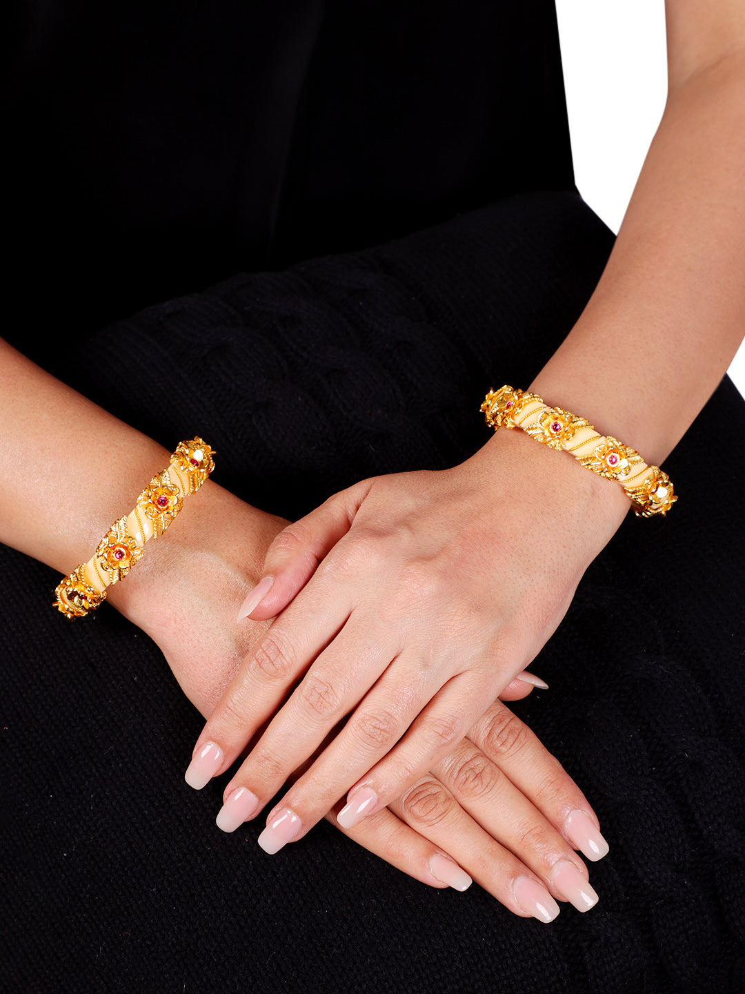 Swarna Sankha Bangle Set