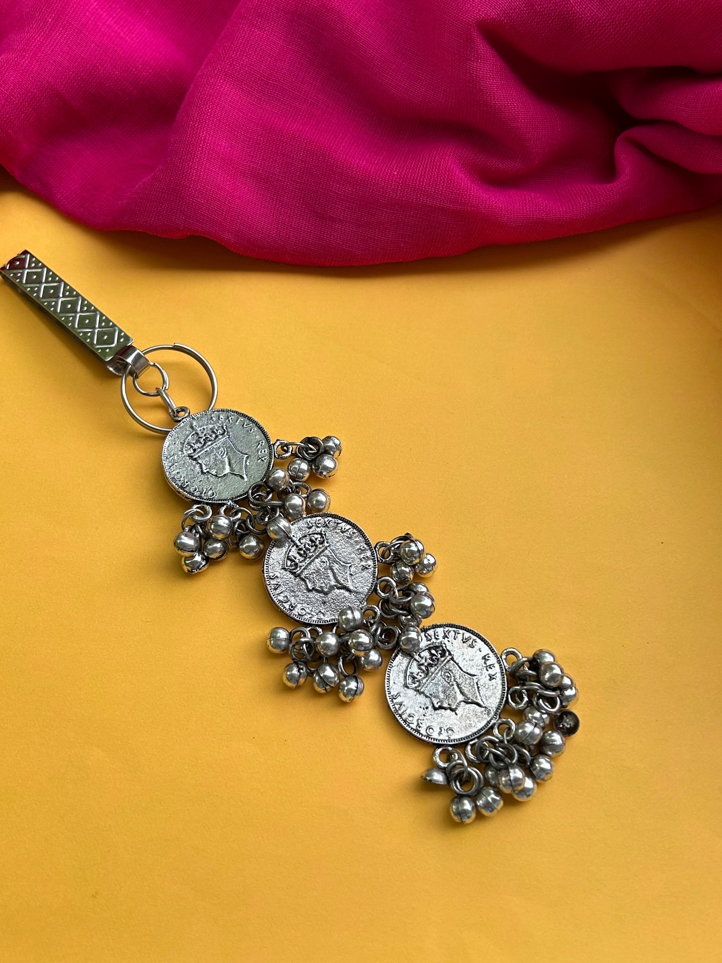 Queen Oxidized Saree Gutcha