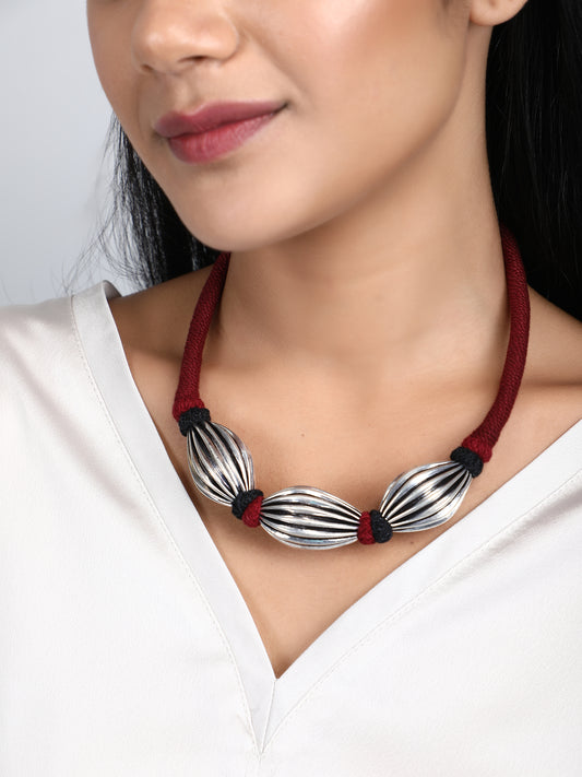 Teen Moti Silver Toned Oxidized Neckpiece